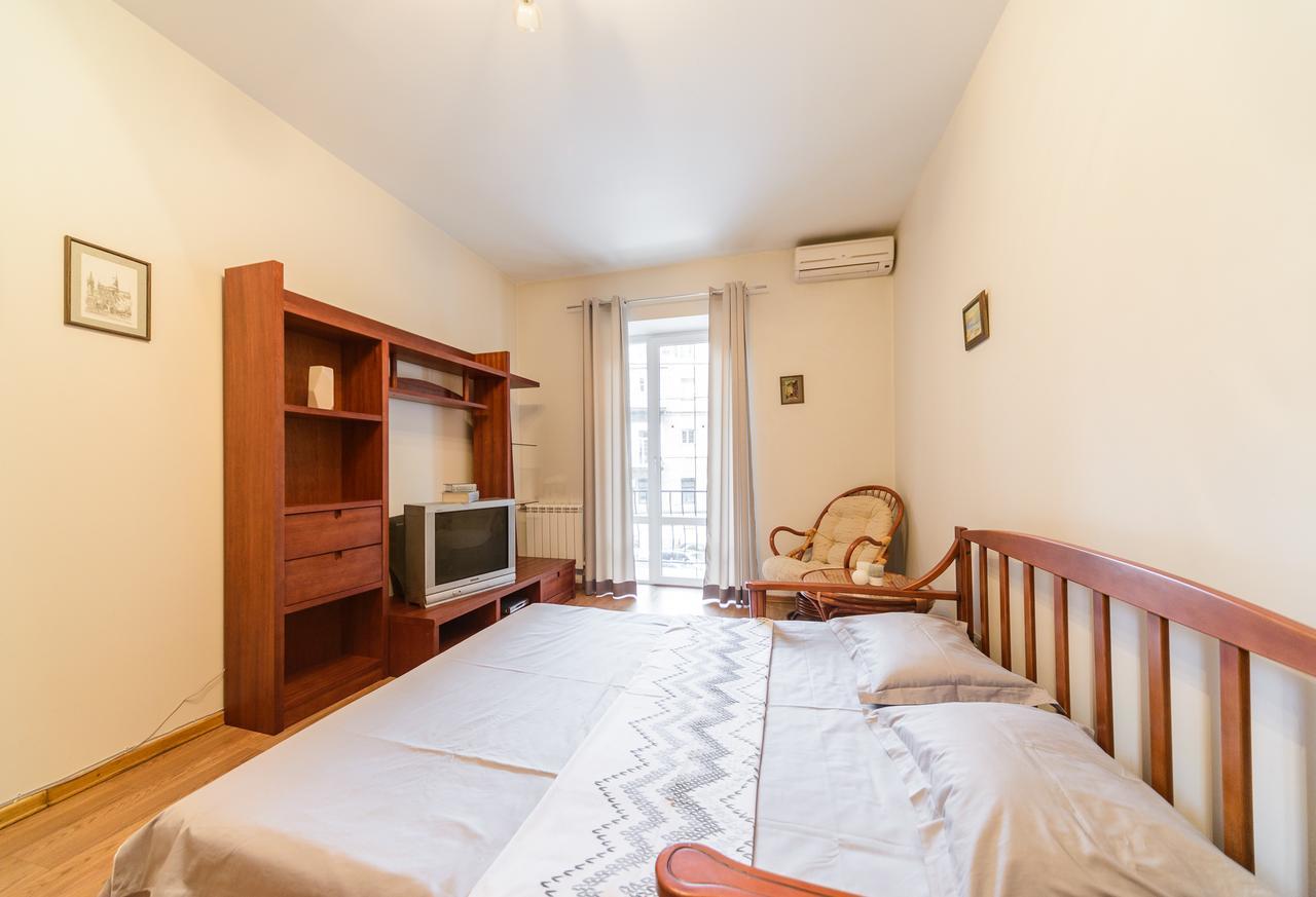 1-Room Apartments Kiev City Center Kültér fotó